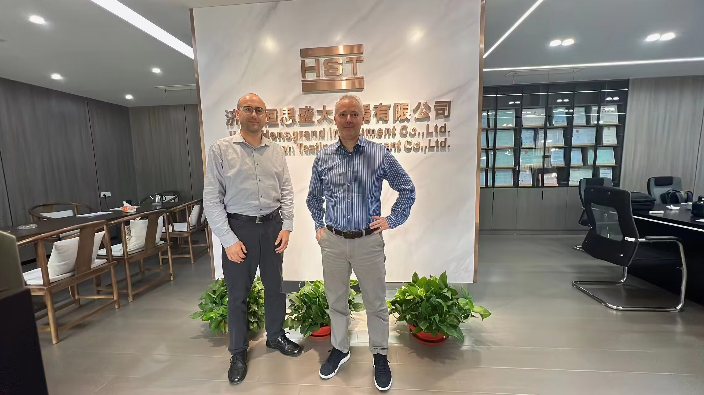 ‌Italian Delegation Visits Our Facility, Seals Deal on Advanced Testing Equipment