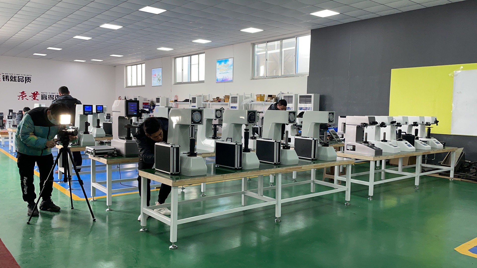 KASON के प्रीमियम कठोरता परीक्षकों के साथ उन्नत सामग्री परीक्षण